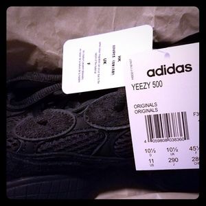 Yezzy 500 blk utilities